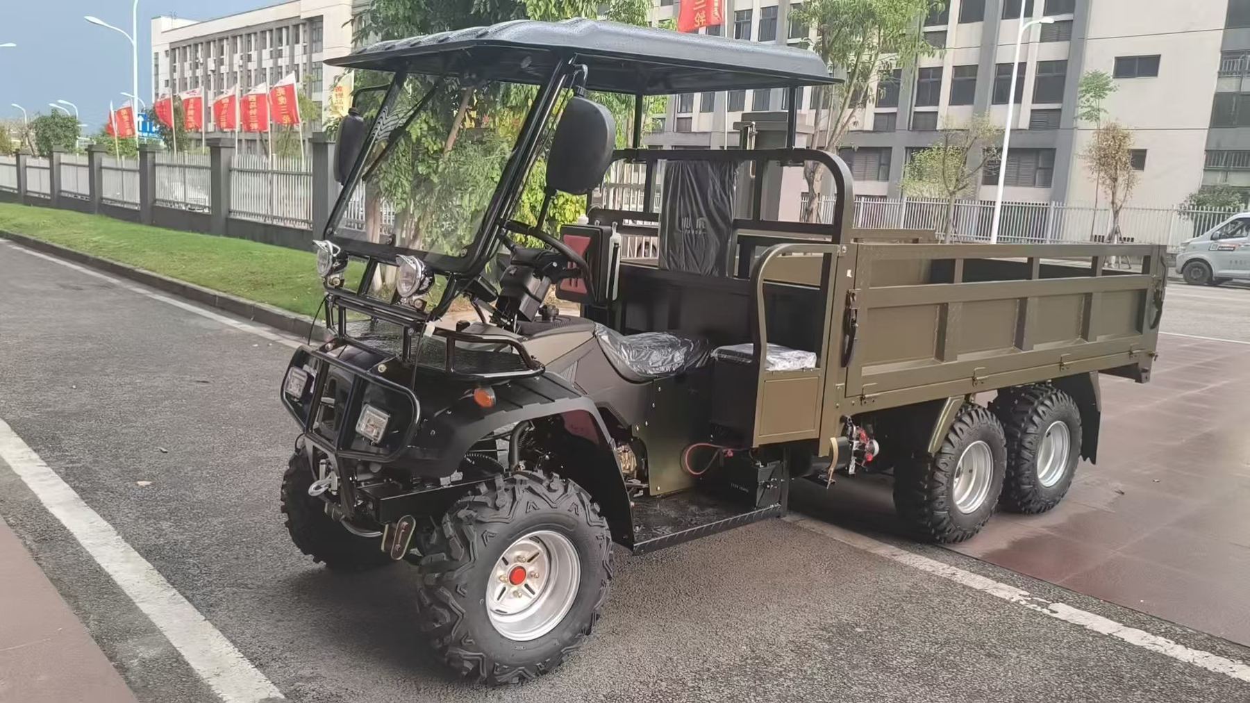 Four-wheel utility cargo model for rough-road transport